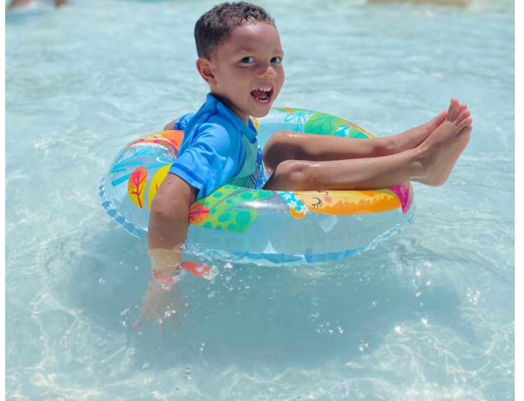 YMCA Puerto Rico child in pool